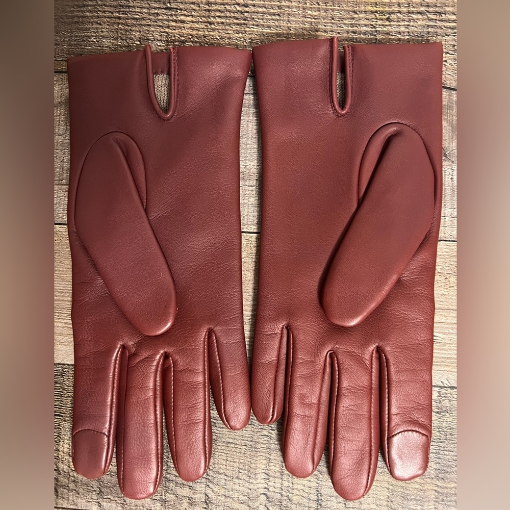 Coach Rich Burgundy Sheep Leather Tech Gloves - Picture 3 of 5